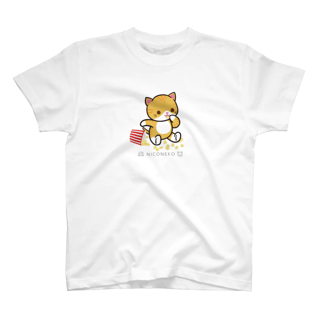 にこねこ【保護猫の保育園】のポップちゃんTシャツ スタンダードTシャツ