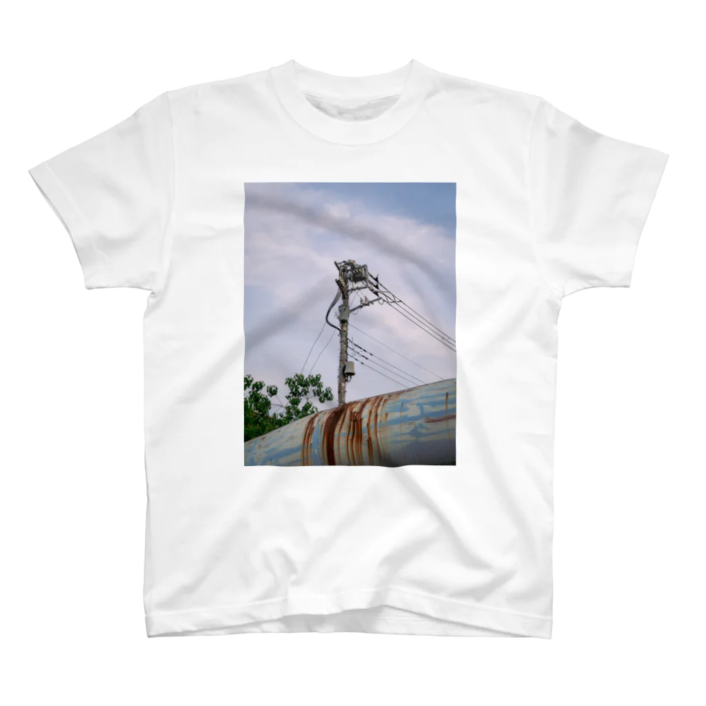 photographer_khjの電信柱 T-shirt スタンダードTシャツ