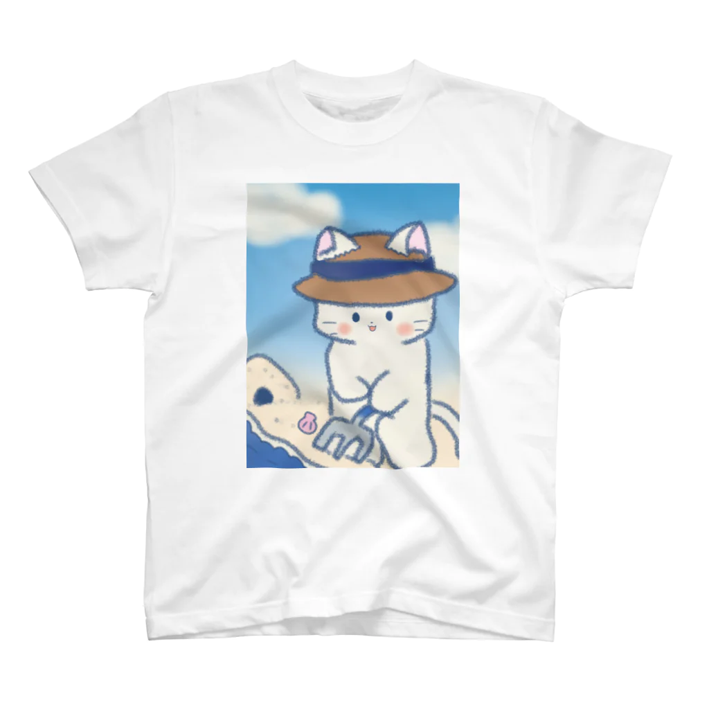 なくも/イラストレーターの潮干狩りねこちゃん Regular Fit T-Shirt