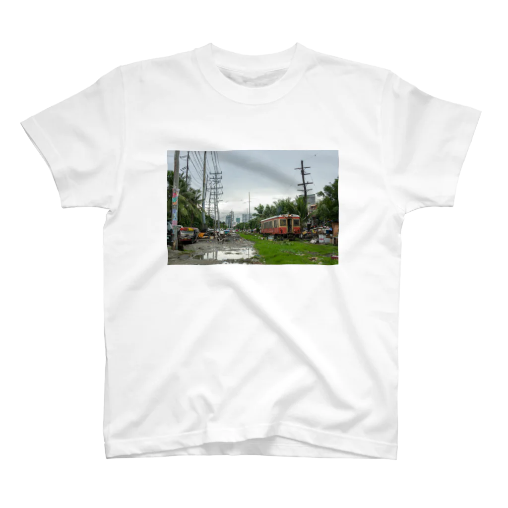 Second_Life_of_Railwaysのフィリピンのスラム街を駆け抜けるキハ52系気動車 スタンダードTシャツ