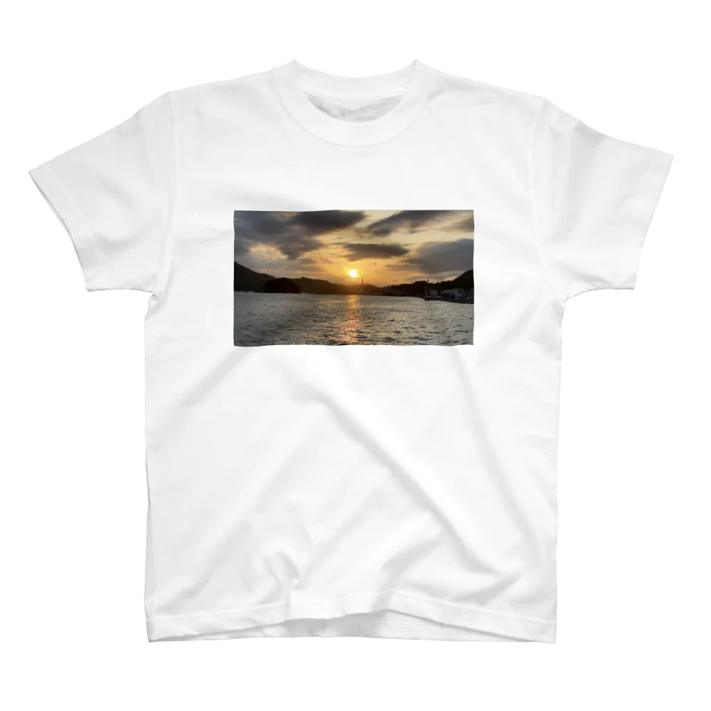 萌中毒の夕陽 スタンダードTシャツ