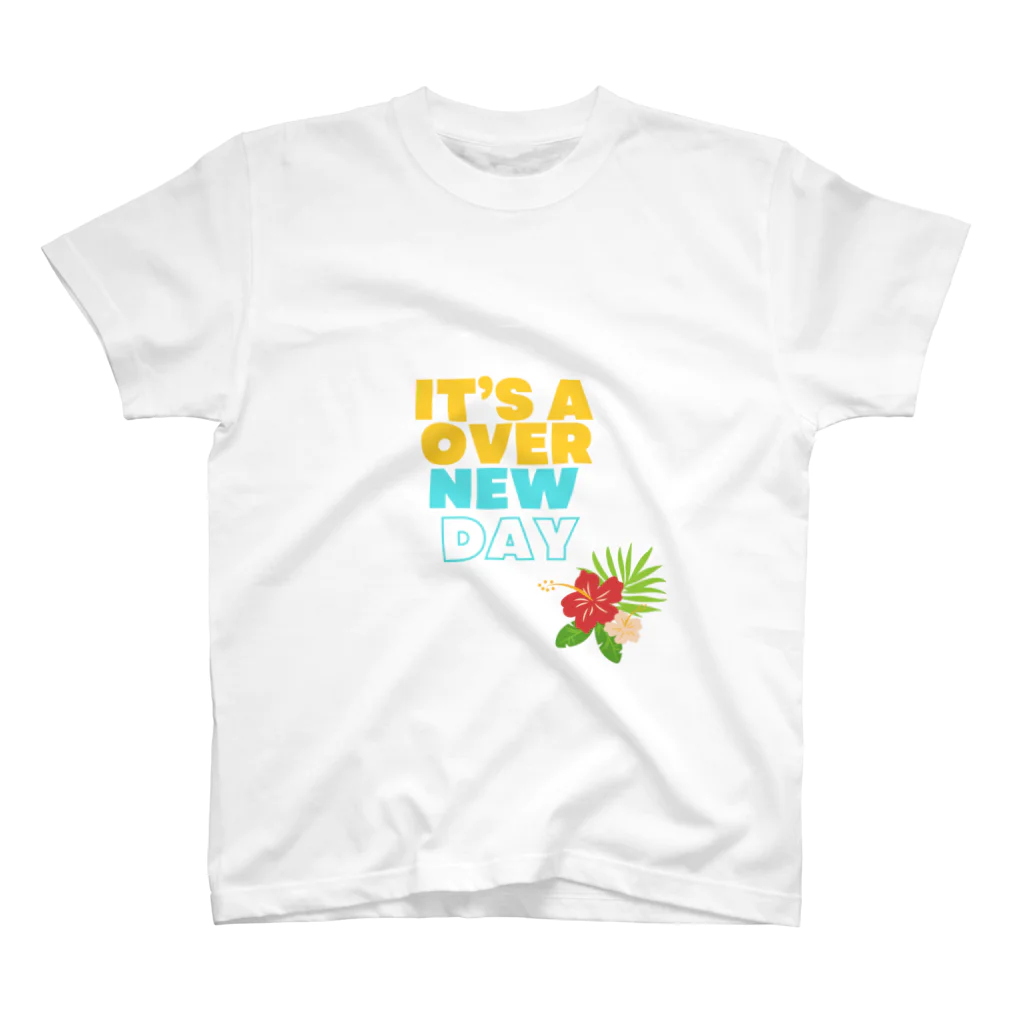 T_muのIT’S A NEW DAY　Tシャツ Regular Fit T-Shirt