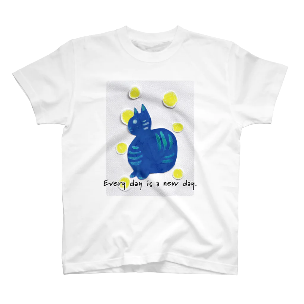 ぽぽっとツイてるのCat blue  Regular Fit T-Shirt