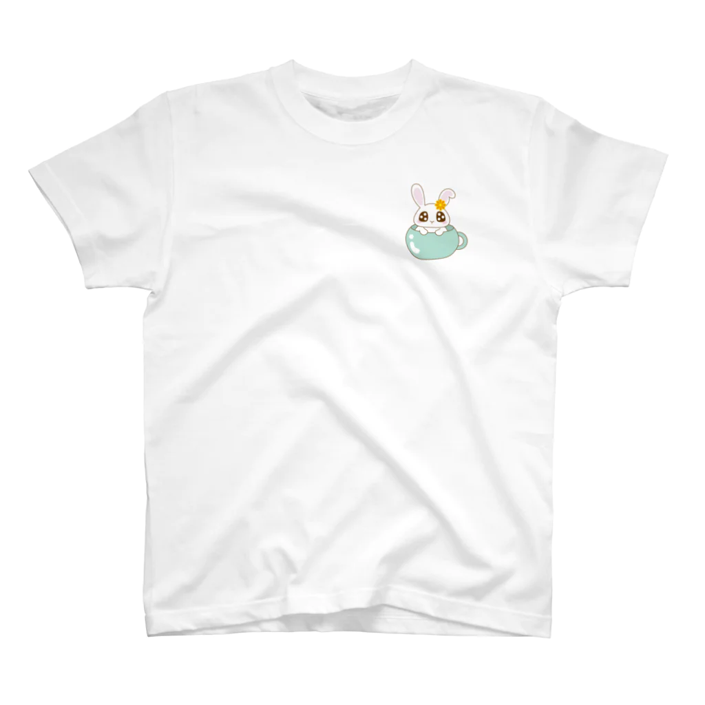 COCOROのマグカップうさぴょん Regular Fit T-Shirt