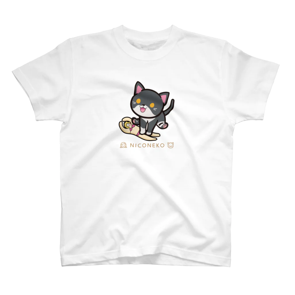 にこねこ【保護猫の保育園】のぴーたんTシャツ スタンダードTシャツ