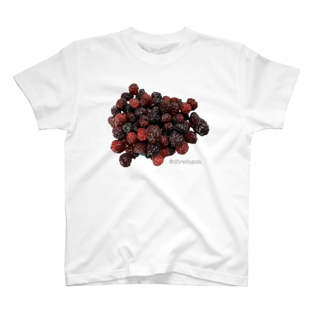 TANIKU-WANのブラックベリー咲き Regular Fit T-Shirt