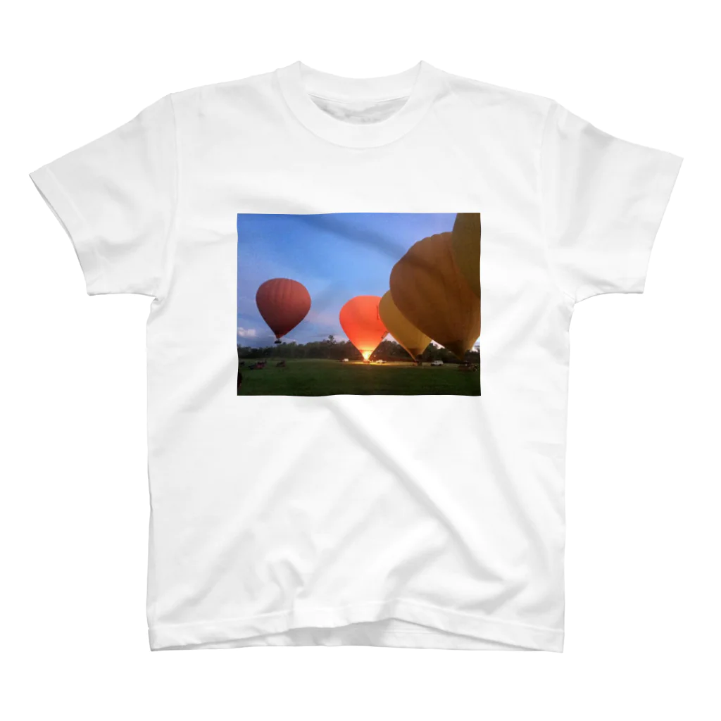 epic-studioのHot Air Cairns Regular Fit T-Shirt