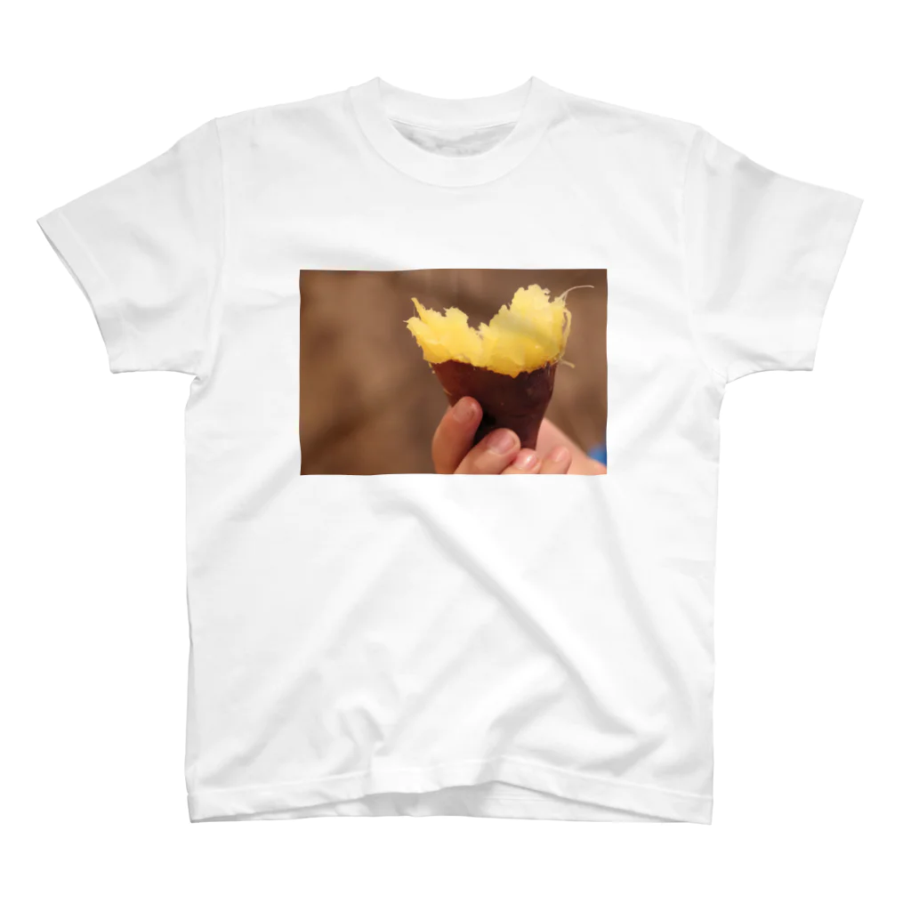 hanacoのあの時の焼き芋 Regular Fit T-Shirt