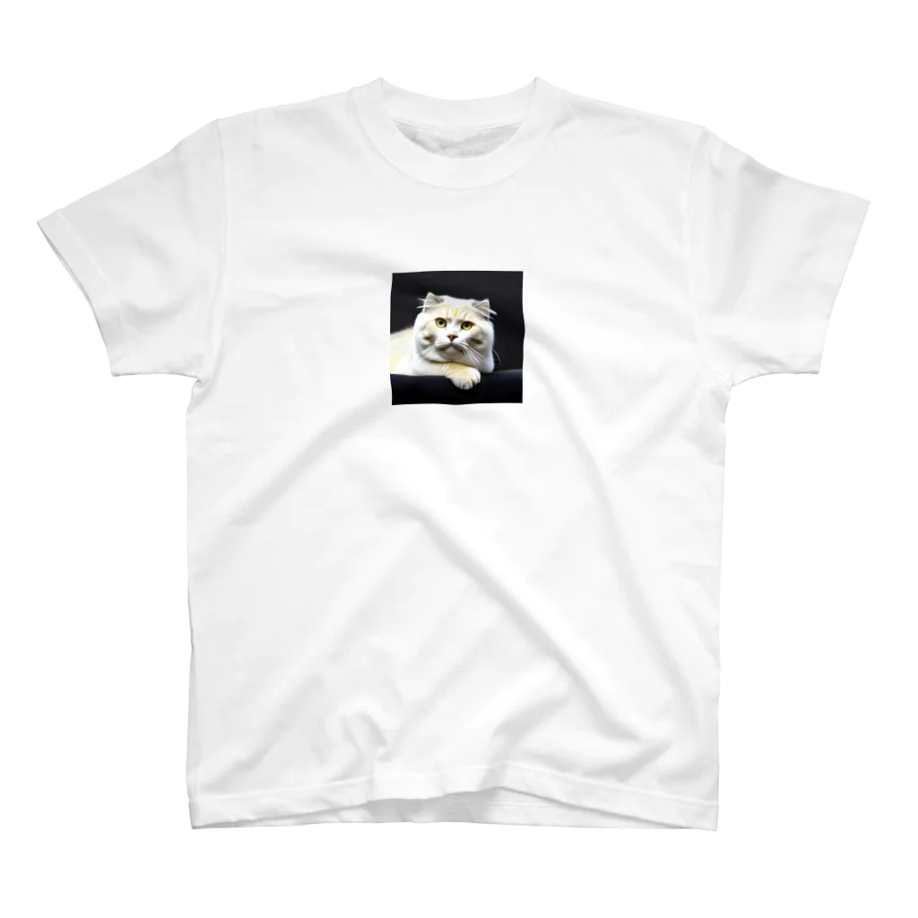 Animal-goodsのかわいい猫ちゃんの写真 スタンダードTシャツ