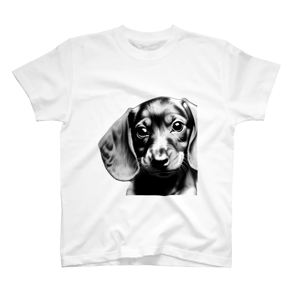 tanajun-junのかわいい子犬のミニチュアダックスフント Regular Fit T-Shirt