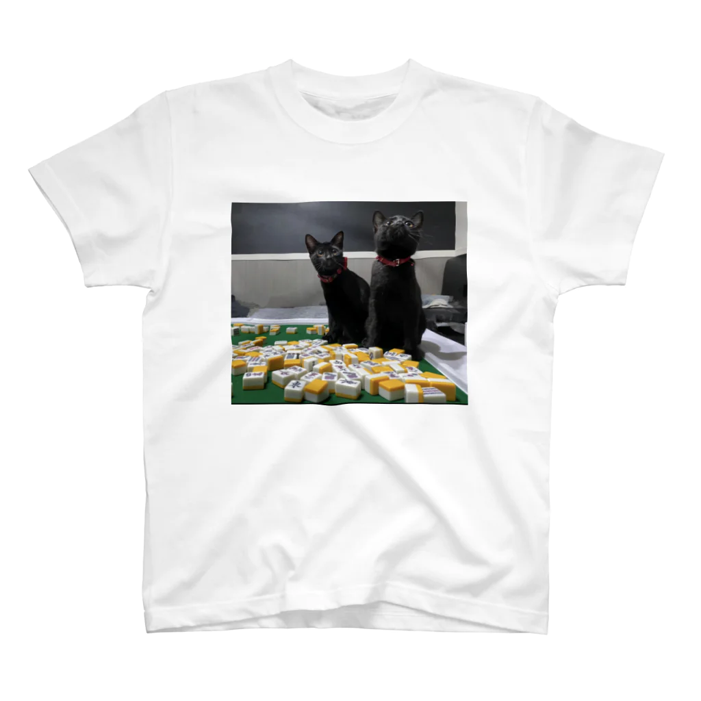 ネコ very cute foreverの黒猫×麻雀Tシャツ Regular Fit T-Shirt