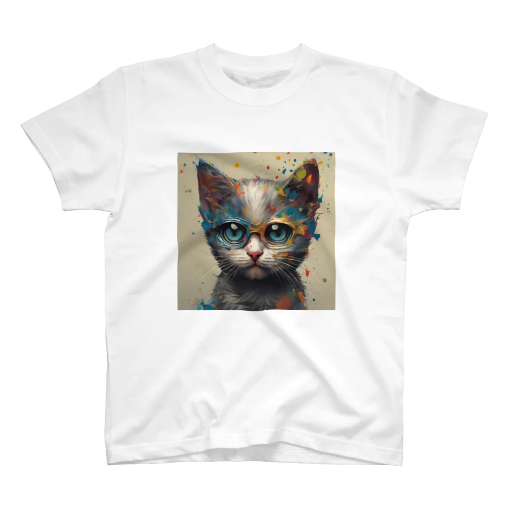 猫の憩い場の愛らしい子猫アート スタンダードTシャツ