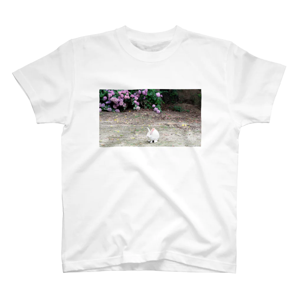 rabbit-islandの紫陽花と松坂慶次 スタンダードTシャツ