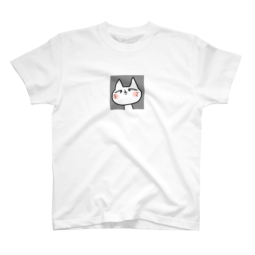 ミートポークニクスキーのneko-chan01 Regular Fit T-Shirt