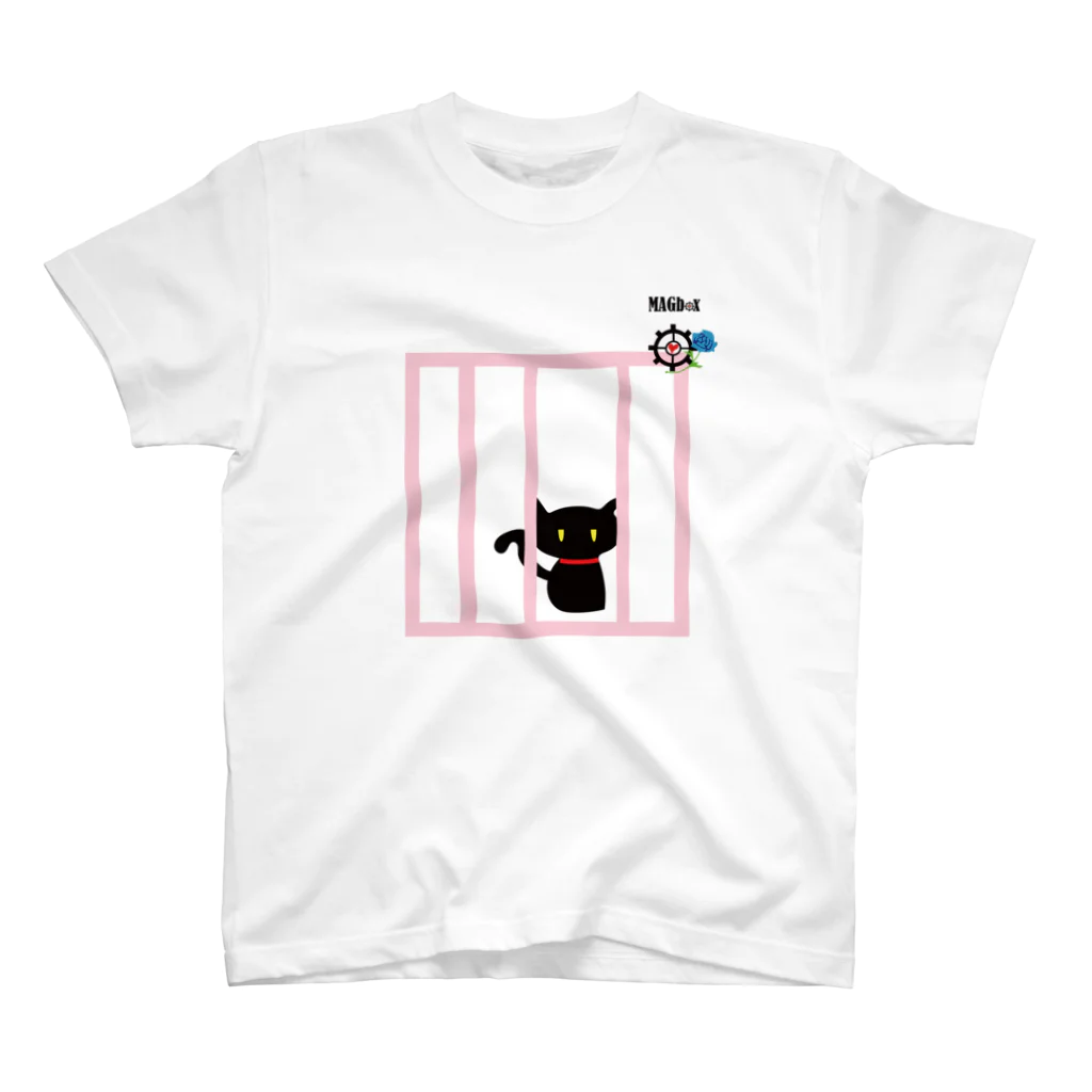 Amasyuiroのmagboxシリーズ　檻の中の黒猫 Regular Fit T-Shirt