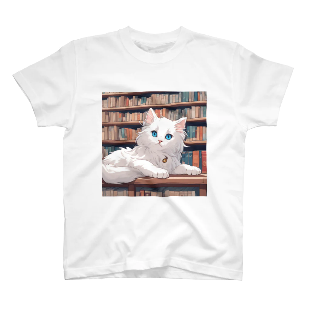 yoiyononakaの図書室の番猫03 スタンダードTシャツ