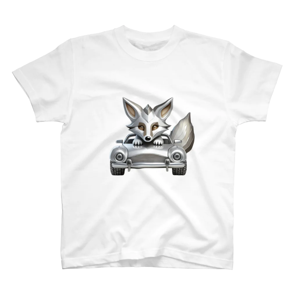 Shihiroの車に乗ったギンギツネ Regular Fit T-Shirt