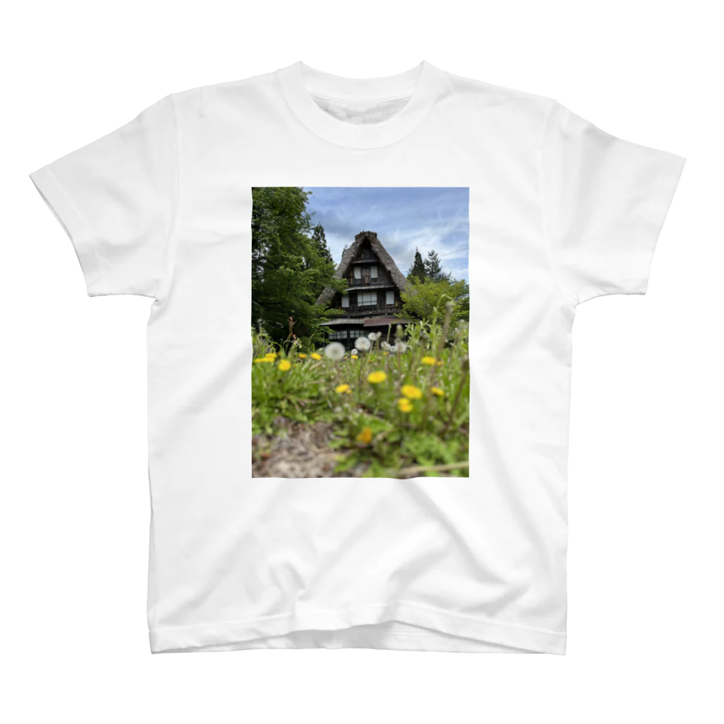 COSMIC Galleryの白川郷・五箇山の合掌造り集落 スタンダードTシャツ