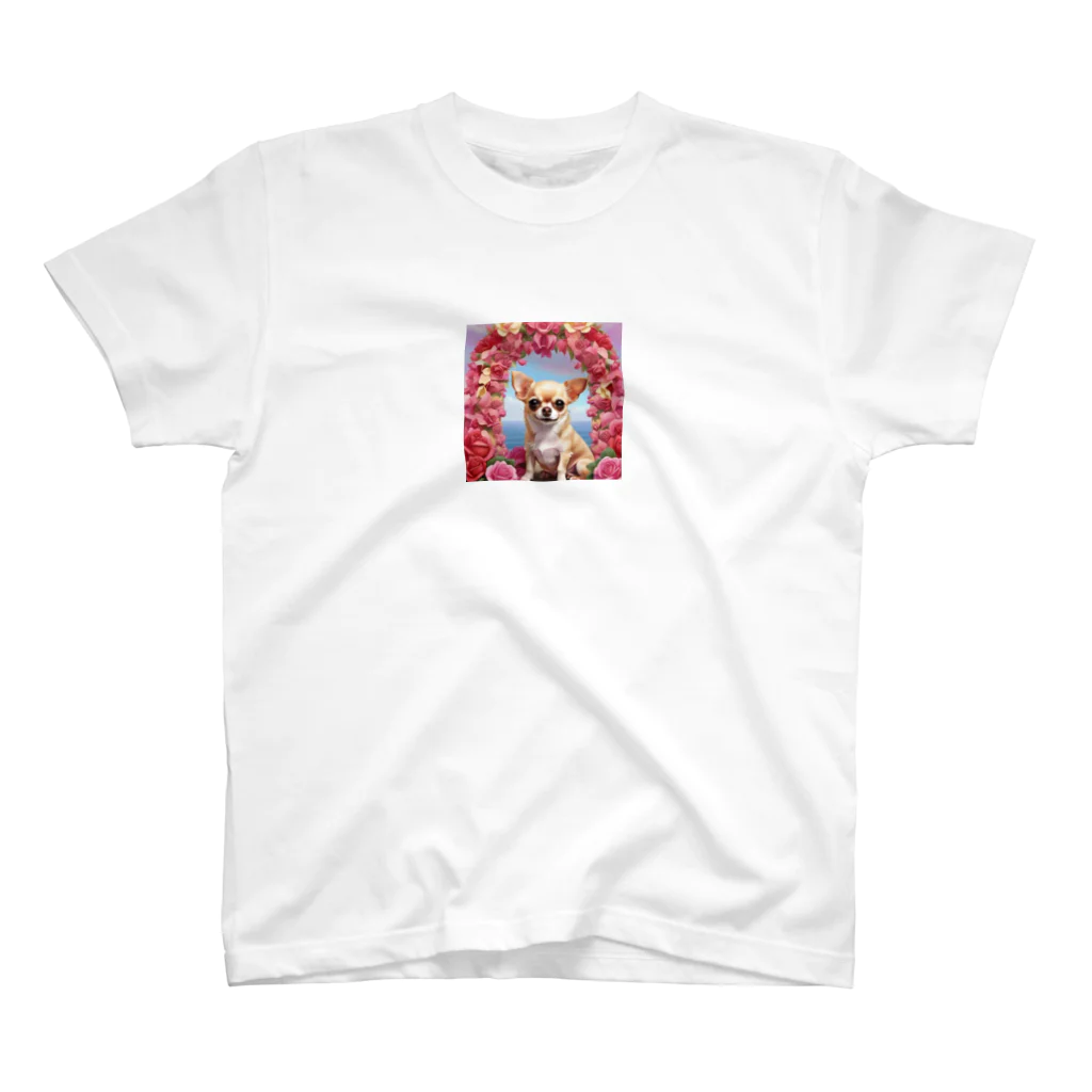 チワワ愛好家ショップの王室の秘密とチワワと薔薇 Regular Fit T-Shirt