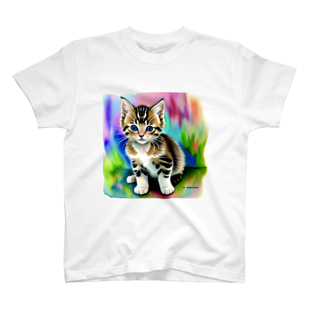 リラックスタイム44の見つめる子猫 スタンダードTシャツ