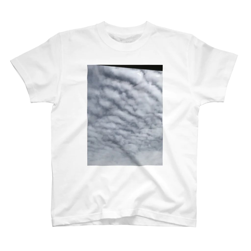 奈樹(なな)のうろこ雲 Regular Fit T-Shirt