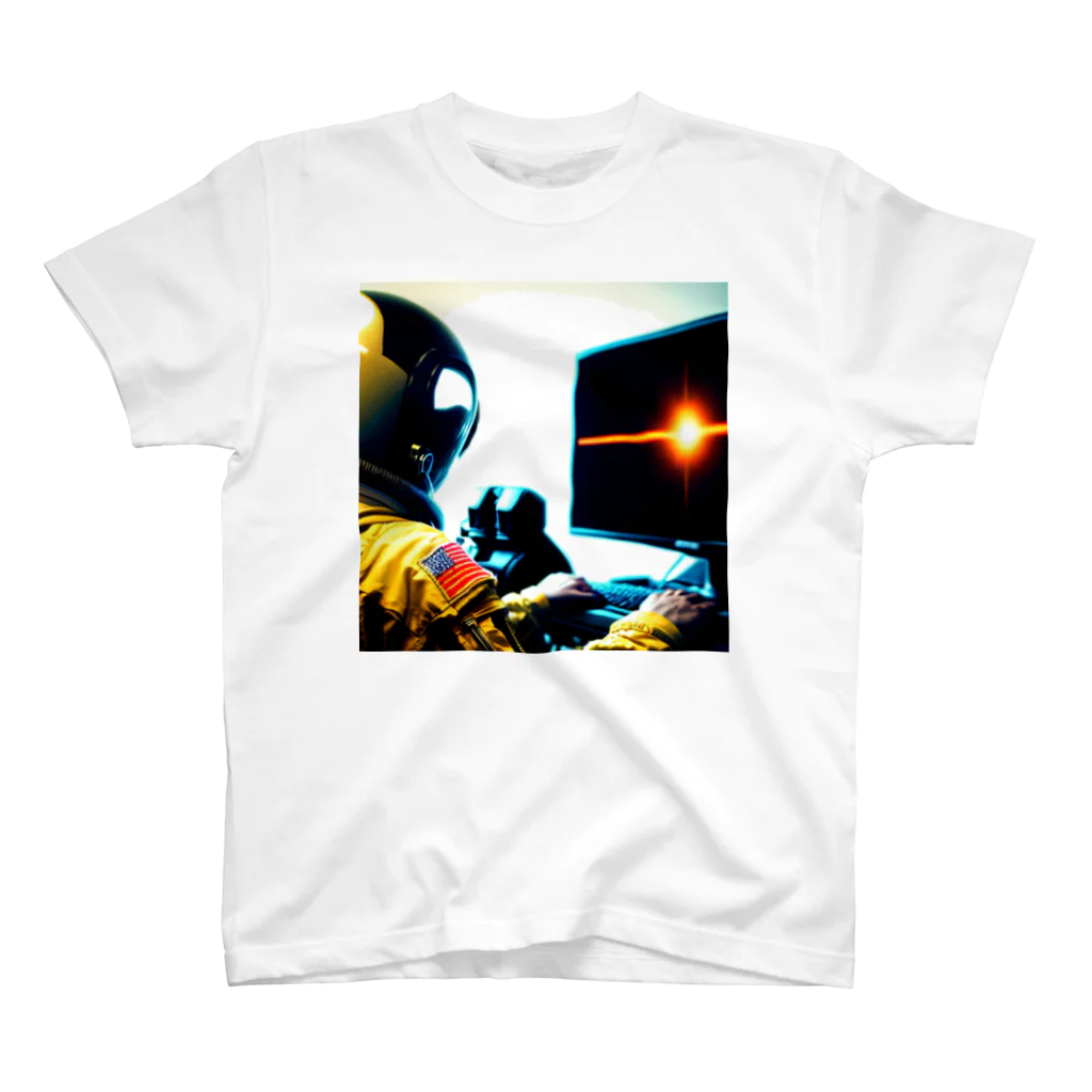 宇宙開発デザイン科の地球外のニート Regular Fit T-Shirt