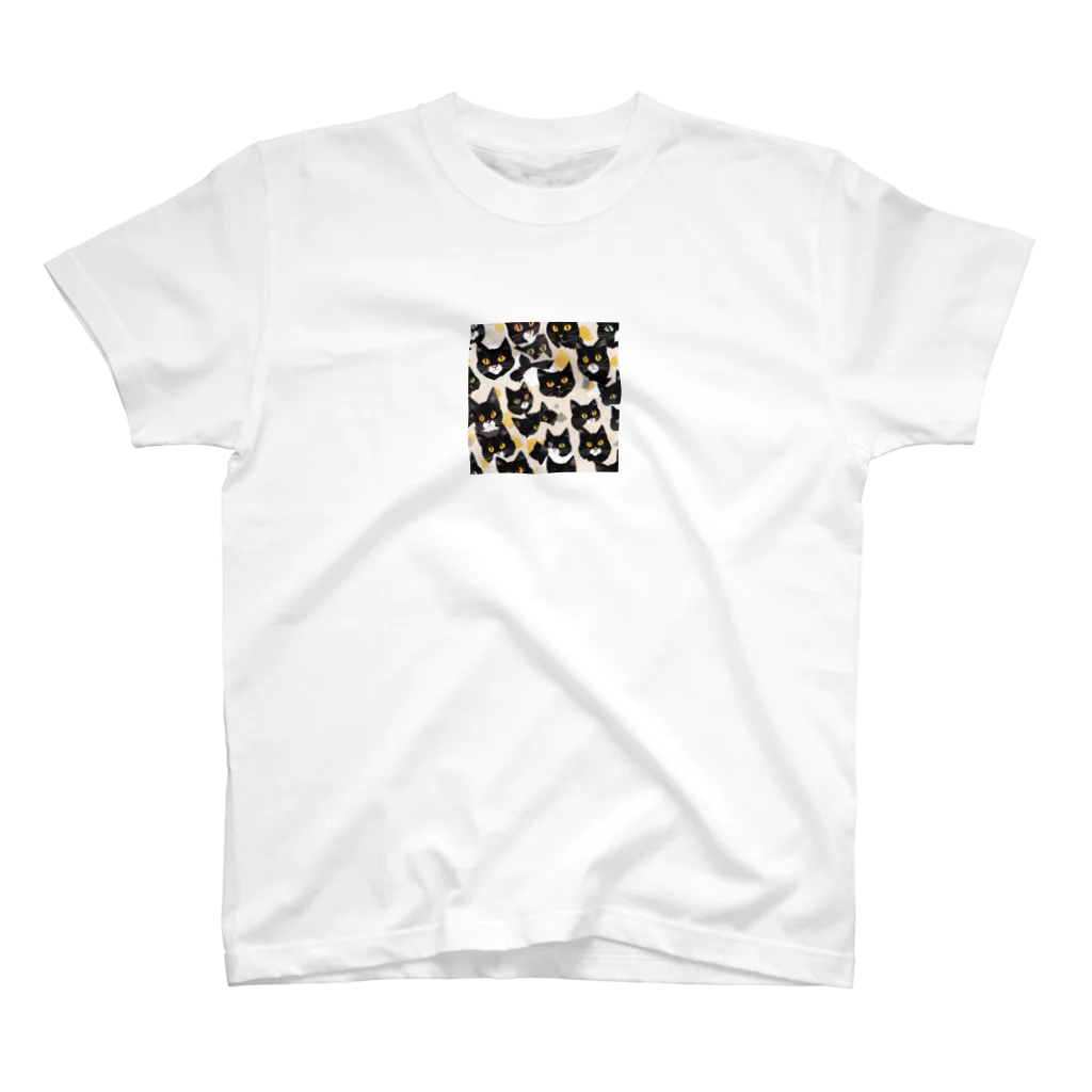 おもちもちこの黒猫 Regular Fit T-Shirt