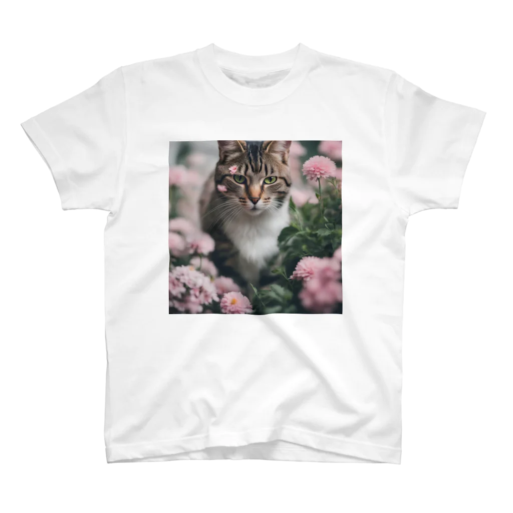 tyu0972の猫と花 Regular Fit T-Shirt