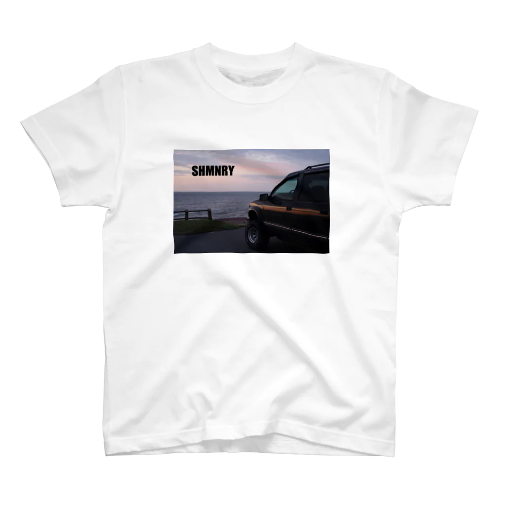 SHMNRYの車とSHMNRY スタンダードTシャツ