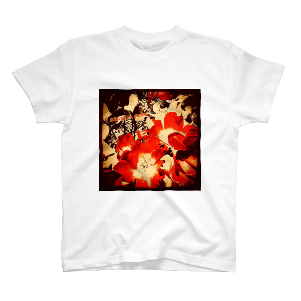 magnoliaのmagnolia_graphic  single rose_grange スタンダードTシャツ