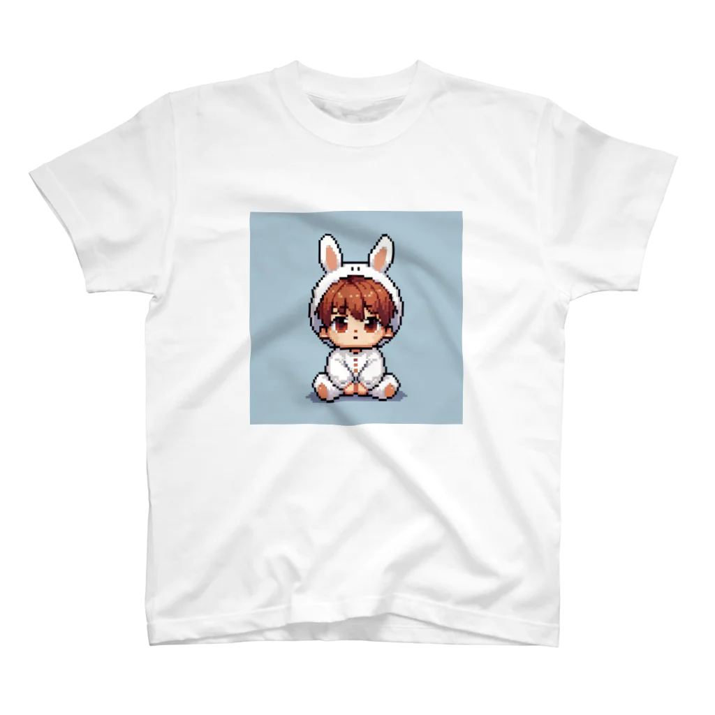 ユサユサしてるキャラクターショップのユサユサしながらそんなめでこっちをみつめないで Regular Fit T-Shirt