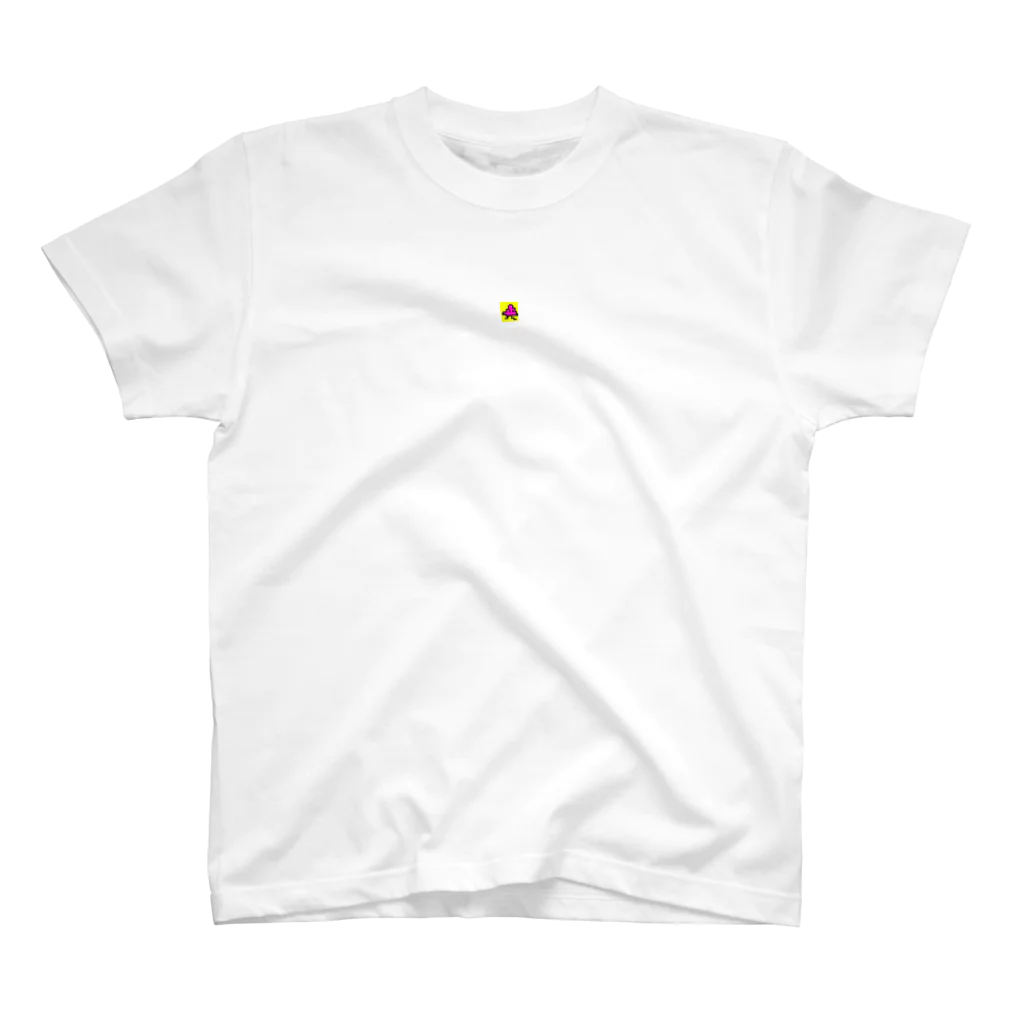 ChillTamasanのピンクの侵略者 Regular Fit T-Shirt