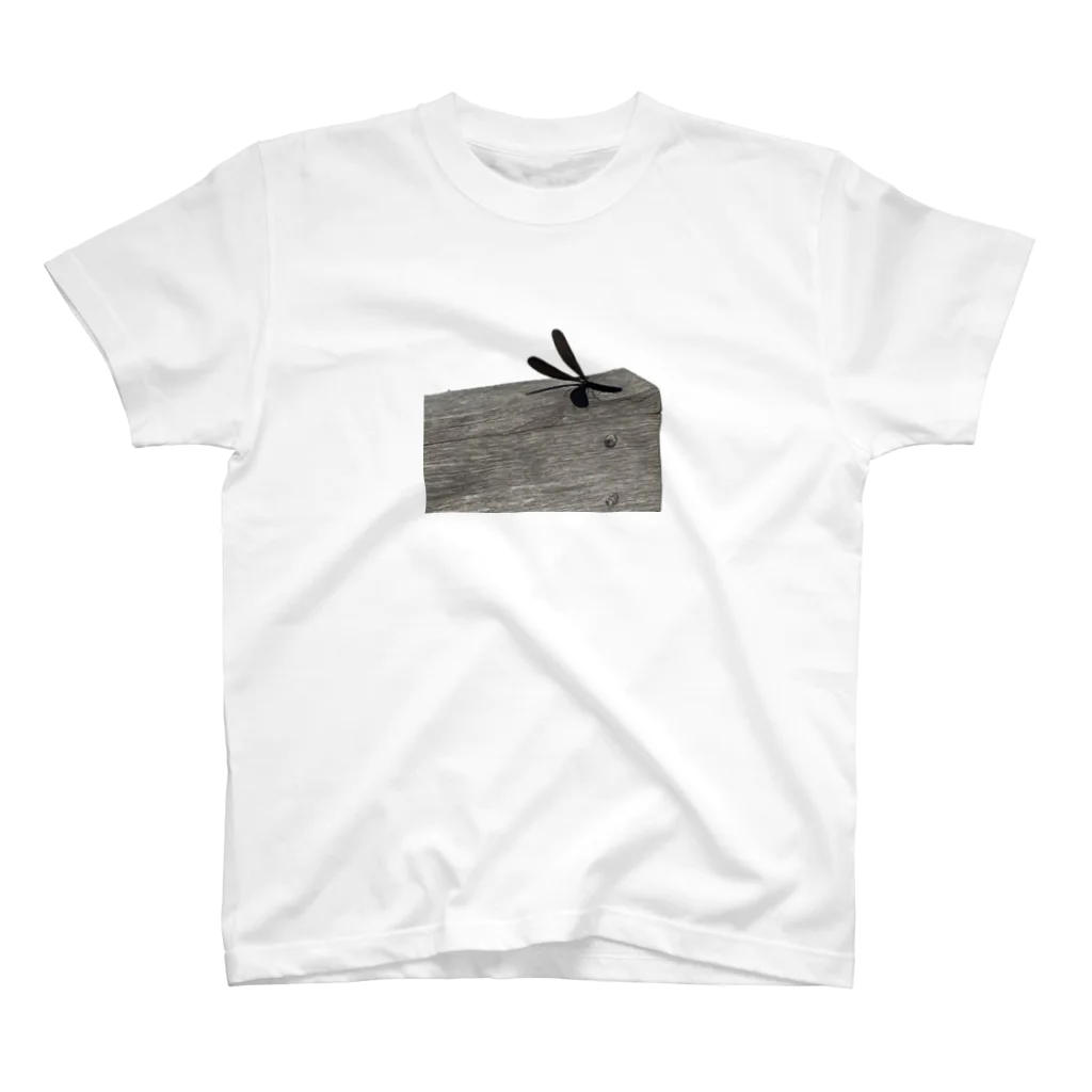 gritter12のBlack Dragon Fly Regular Fit T-Shirt