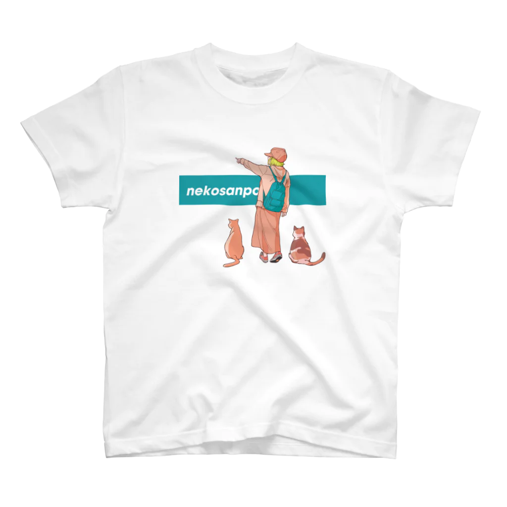 たのしい屋さんの猫と散歩する女の子(グリーン) スタンダードTシャツ