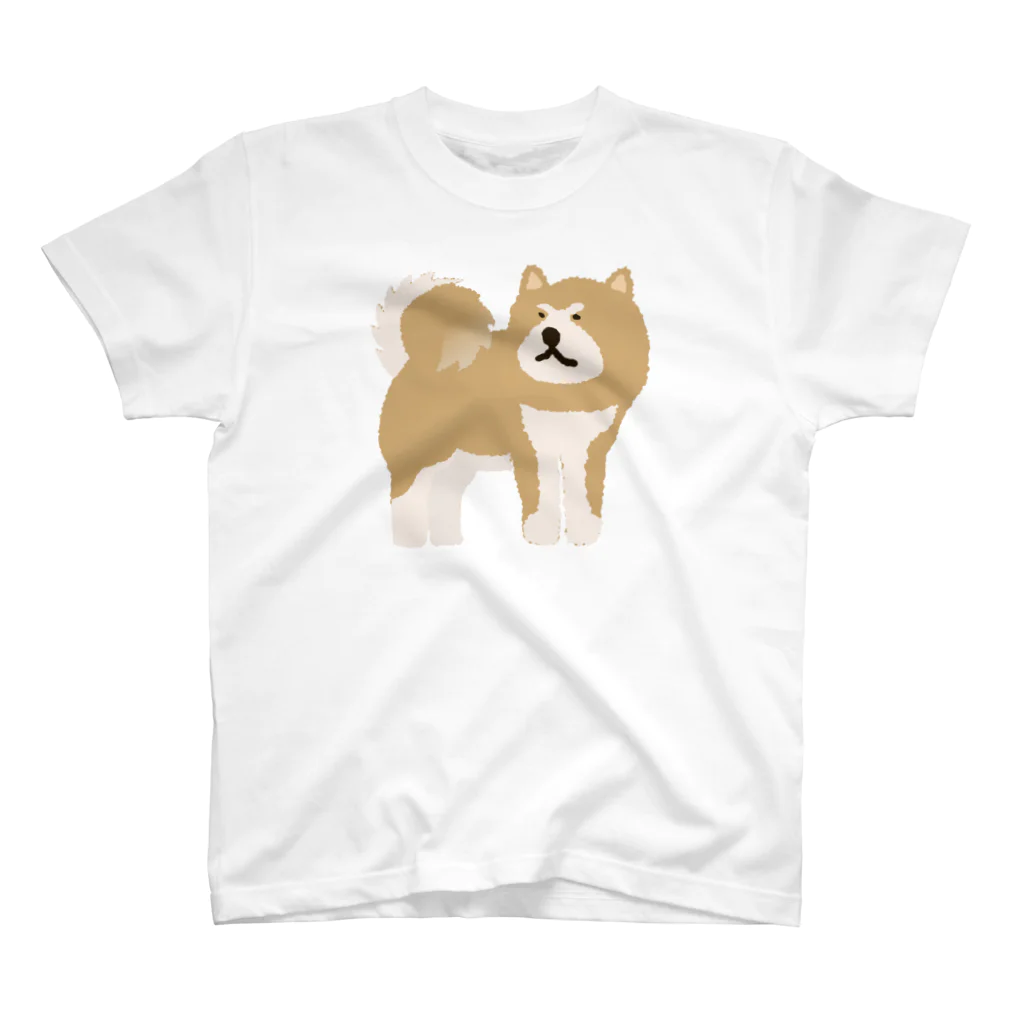 しばじるしデザインの佇む秋田犬 Regular Fit T-Shirt