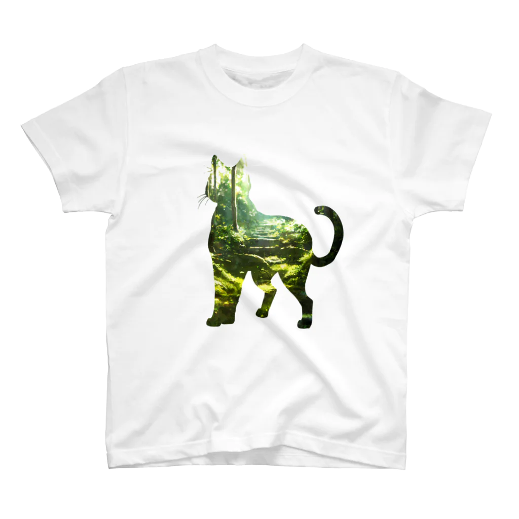 猫との風景の深い森と猫001 スタンダードTシャツ