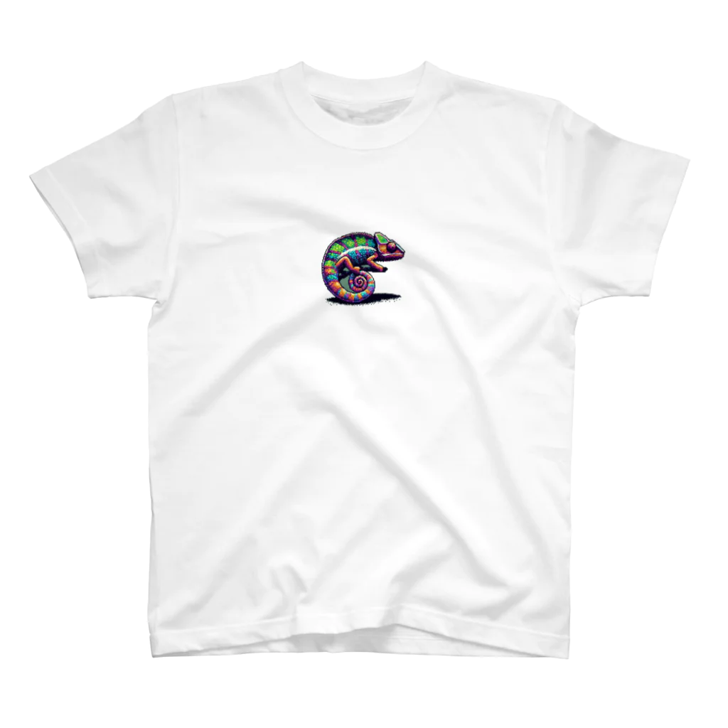 GIRLのドット絵のカメレオン Regular Fit T-Shirt