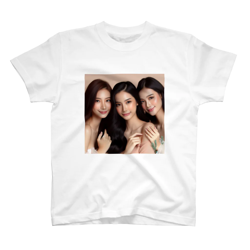 SWQAの三姉妹 Regular Fit T-Shirt