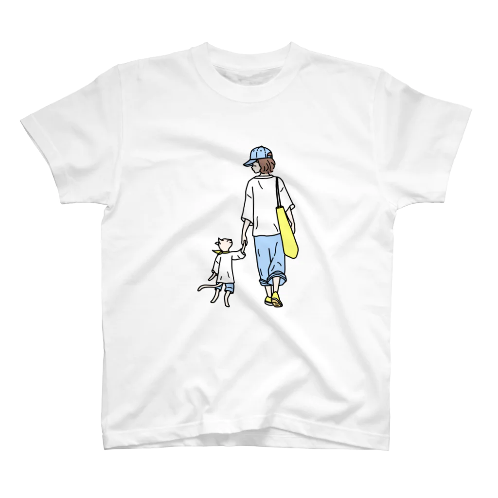 QROOVYの猫くんとお散歩（カラー） Regular Fit T-Shirt