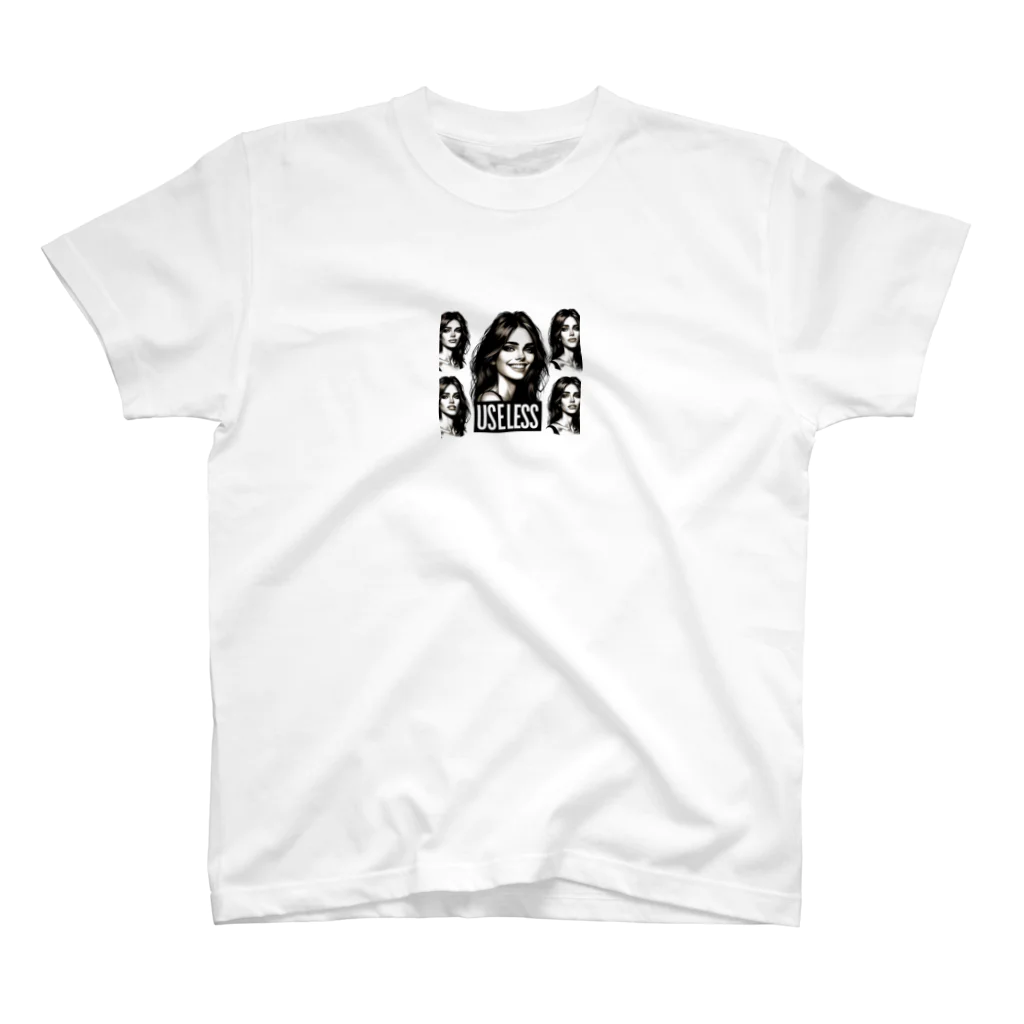 ボンブ映像社の笑顔で役立たず言う美女２ Regular Fit T-Shirt