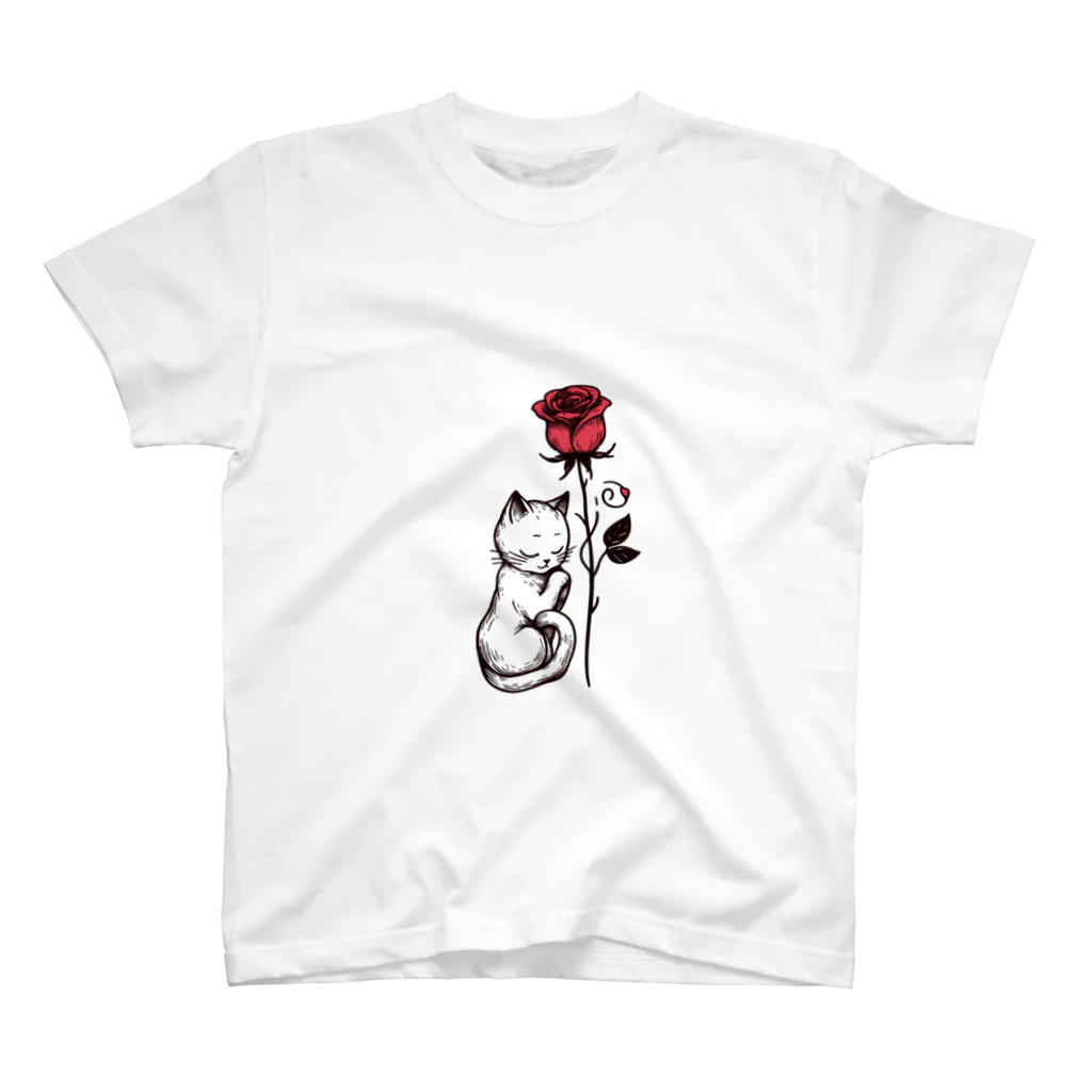 クロネコの薔薇と白猫 Regular Fit T-Shirt