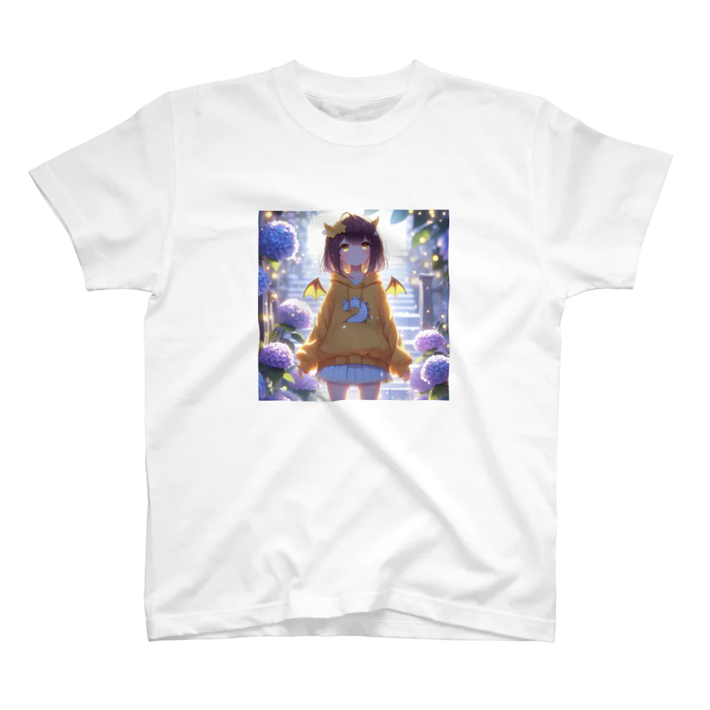dramusumeの紫陽花を観に来た スタンダードTシャツ