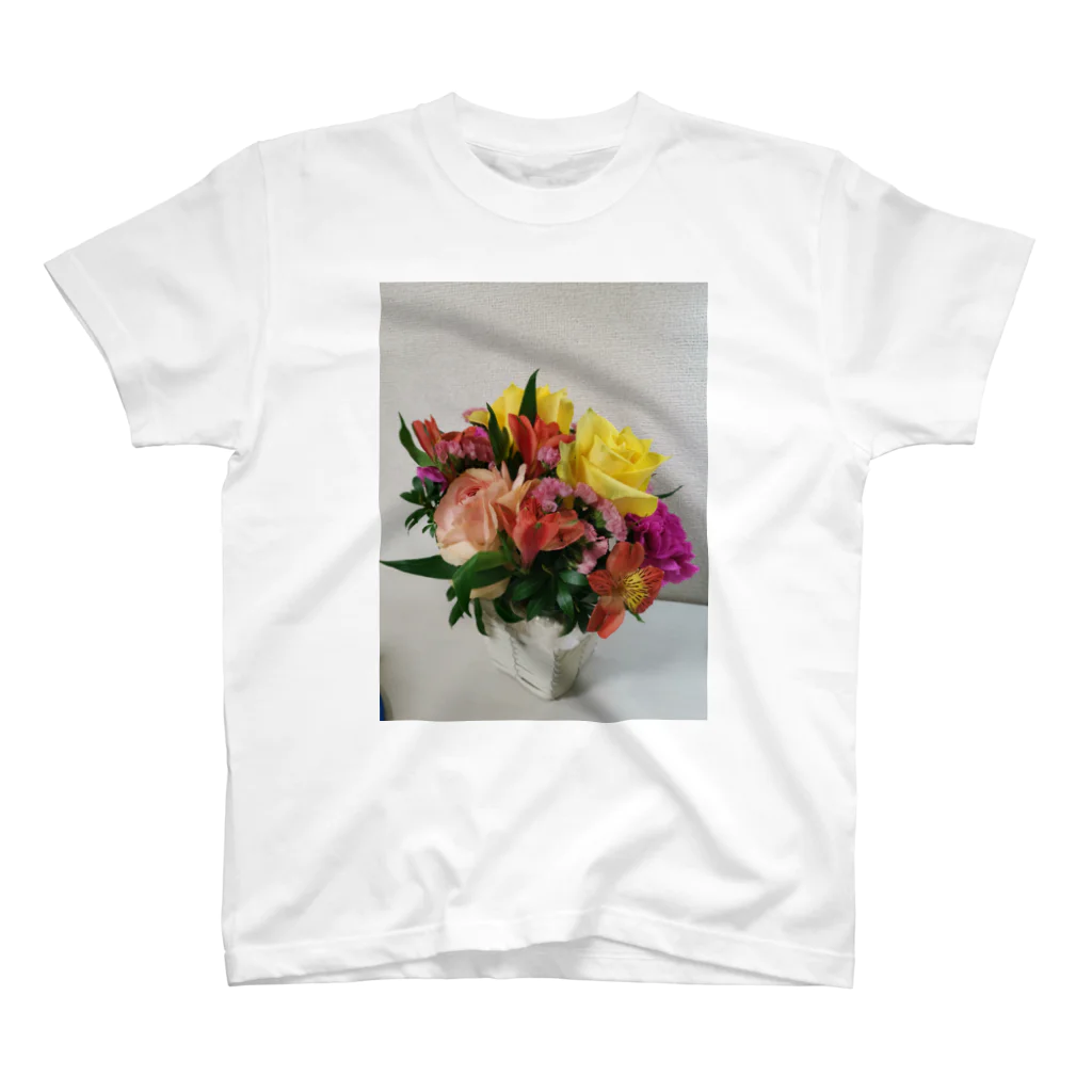 らうの花束 Regular Fit T-Shirt