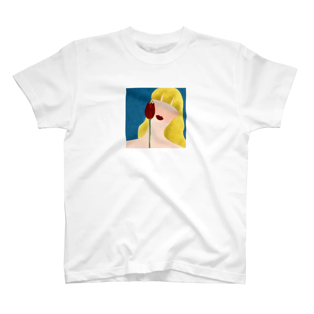 megumi_shirai_のtulip Regular Fit T-Shirt