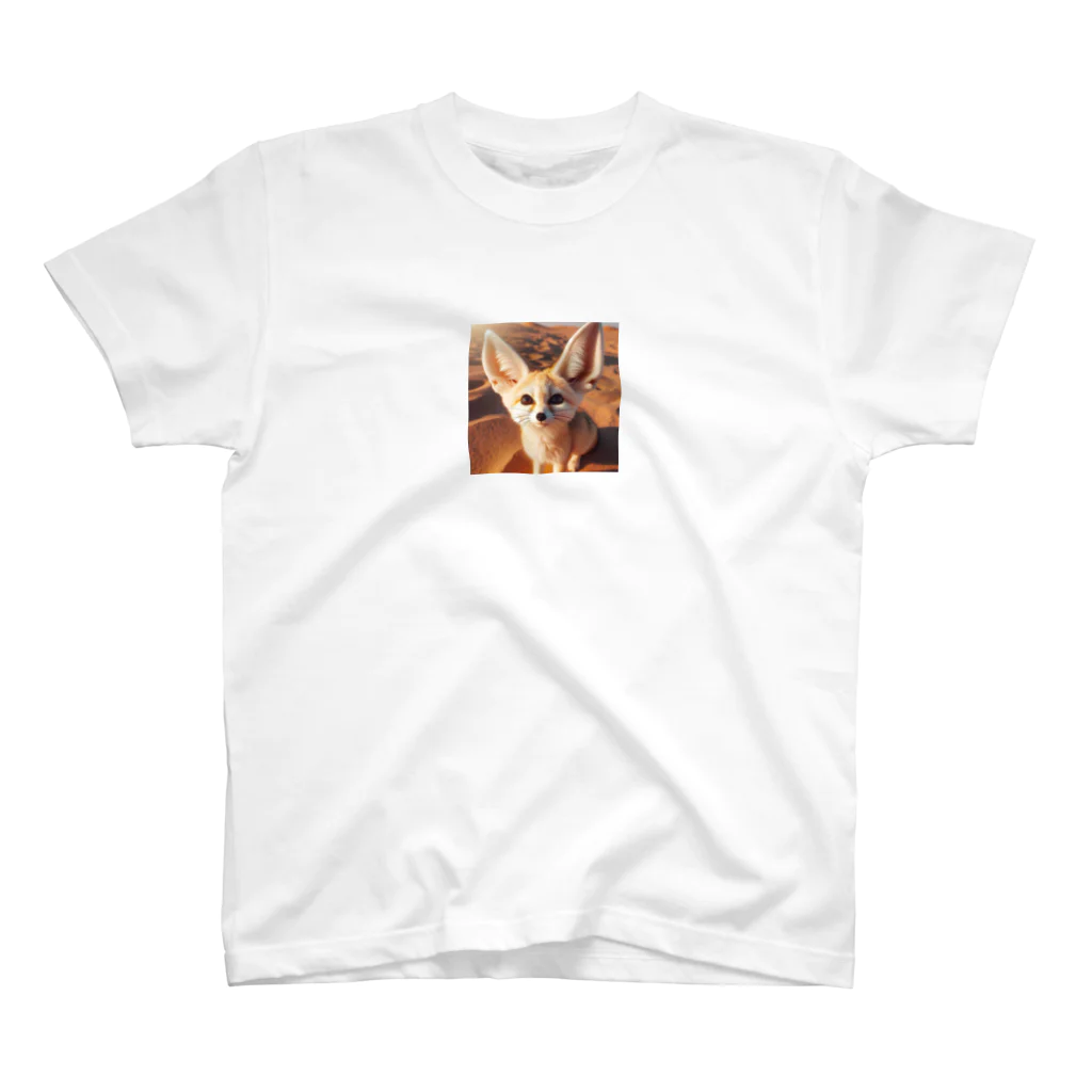 NANAponのキツネ Regular Fit T-Shirt