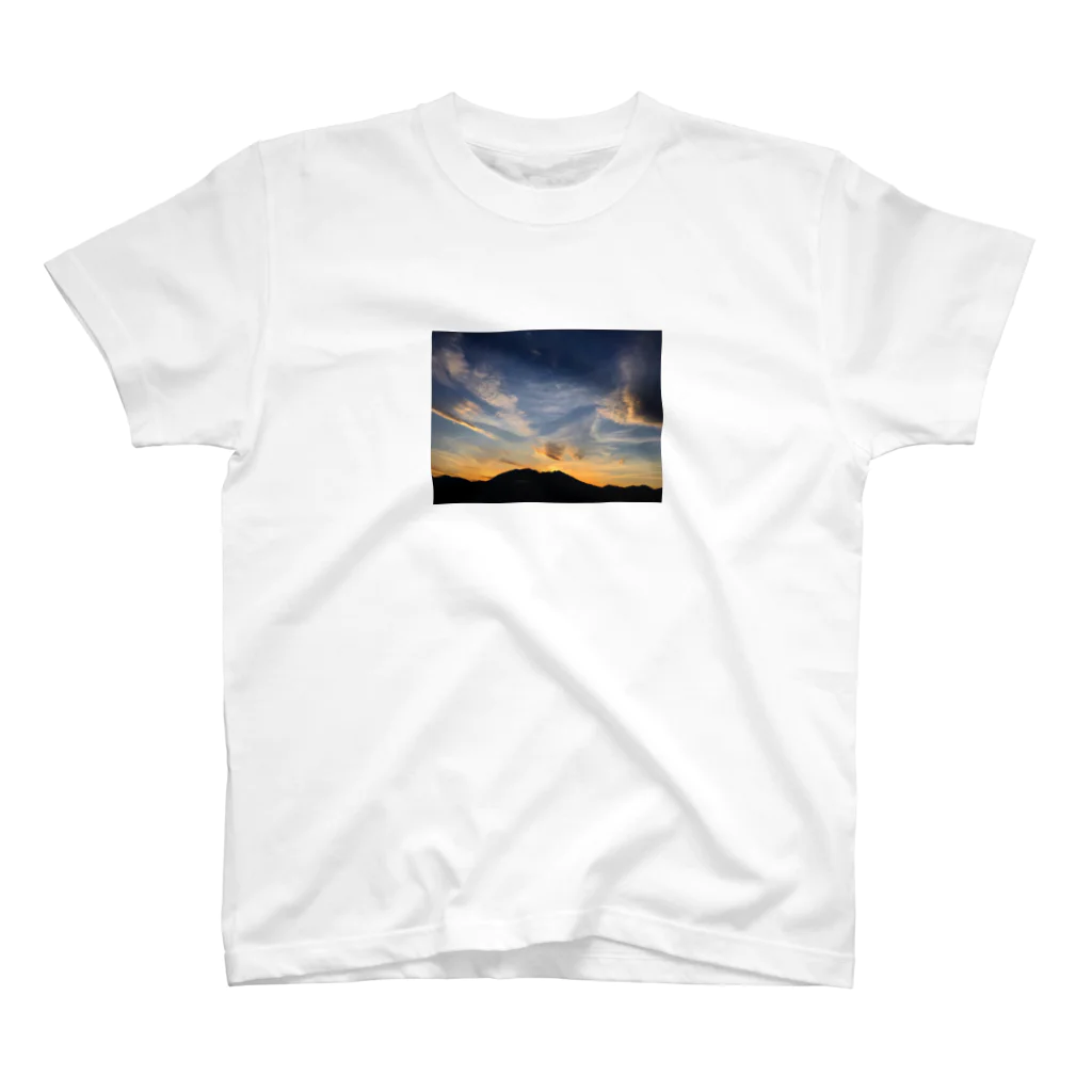 8jyoyaのあの日の空 スタンダードTシャツ