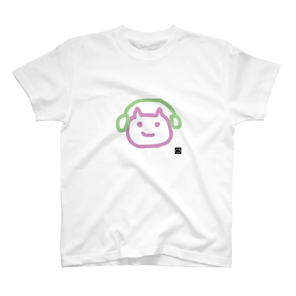 tmnyanchanのきくねこ スタンダードTシャツ