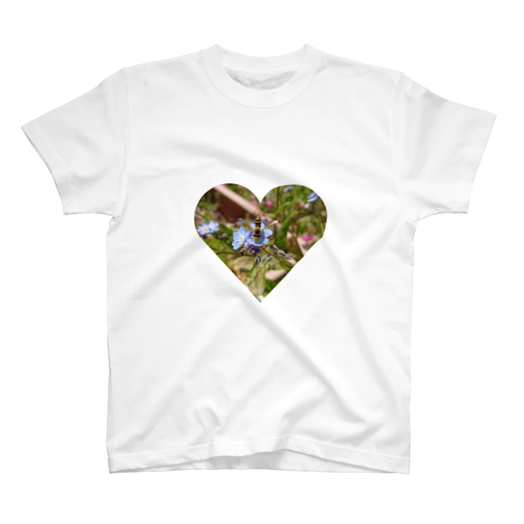 shihoのフラワーbee Regular Fit T-Shirt