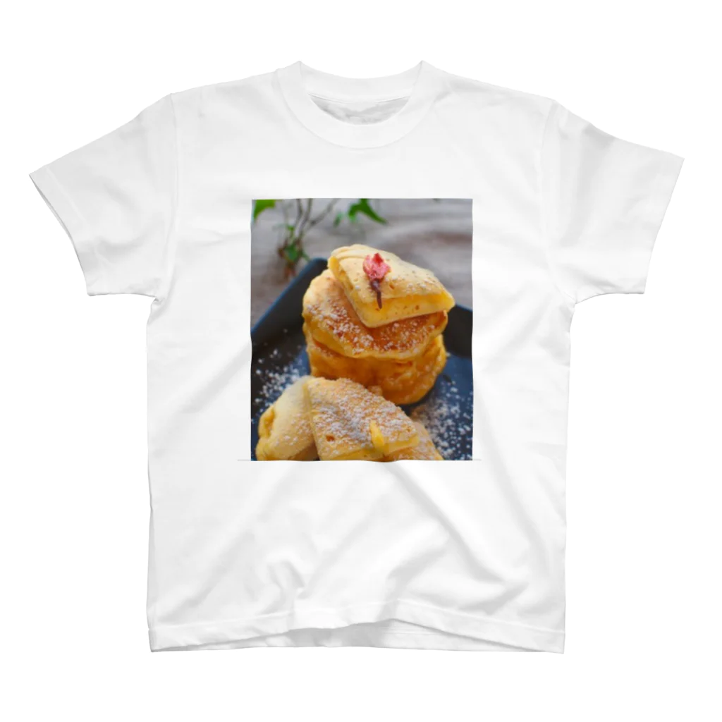 なヽ子 nanakoのsakura pancake Regular Fit T-Shirt