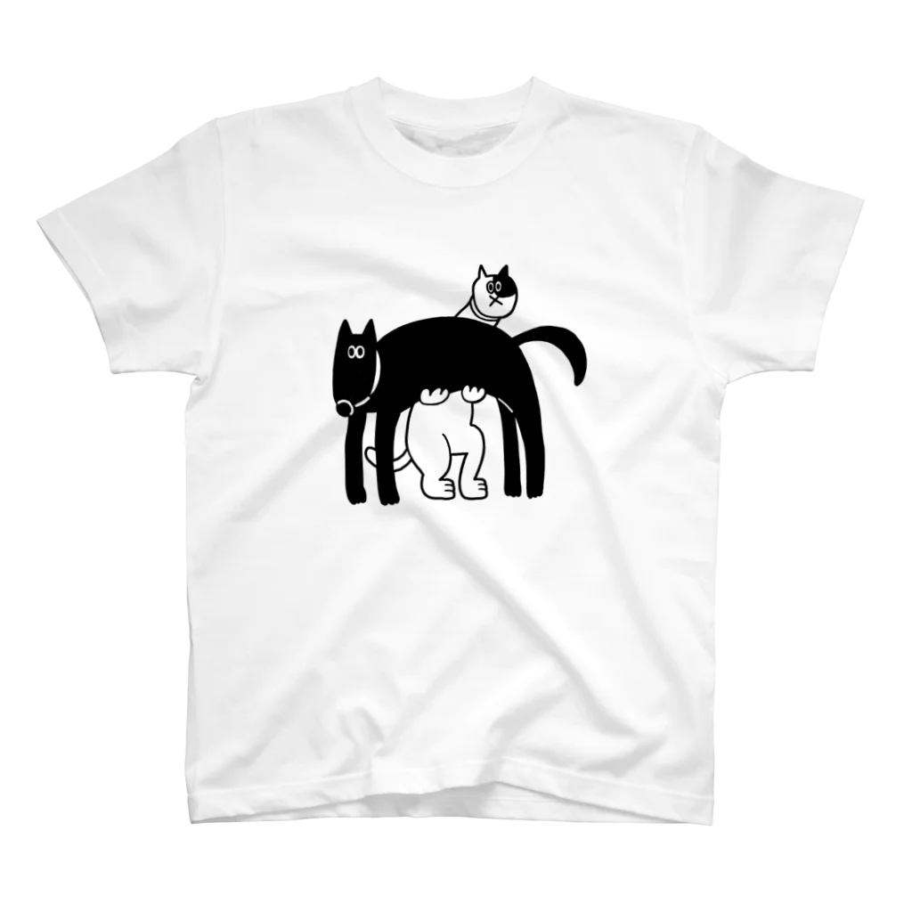 とろろとろろの犬を持った猫 スタンダードTシャツ